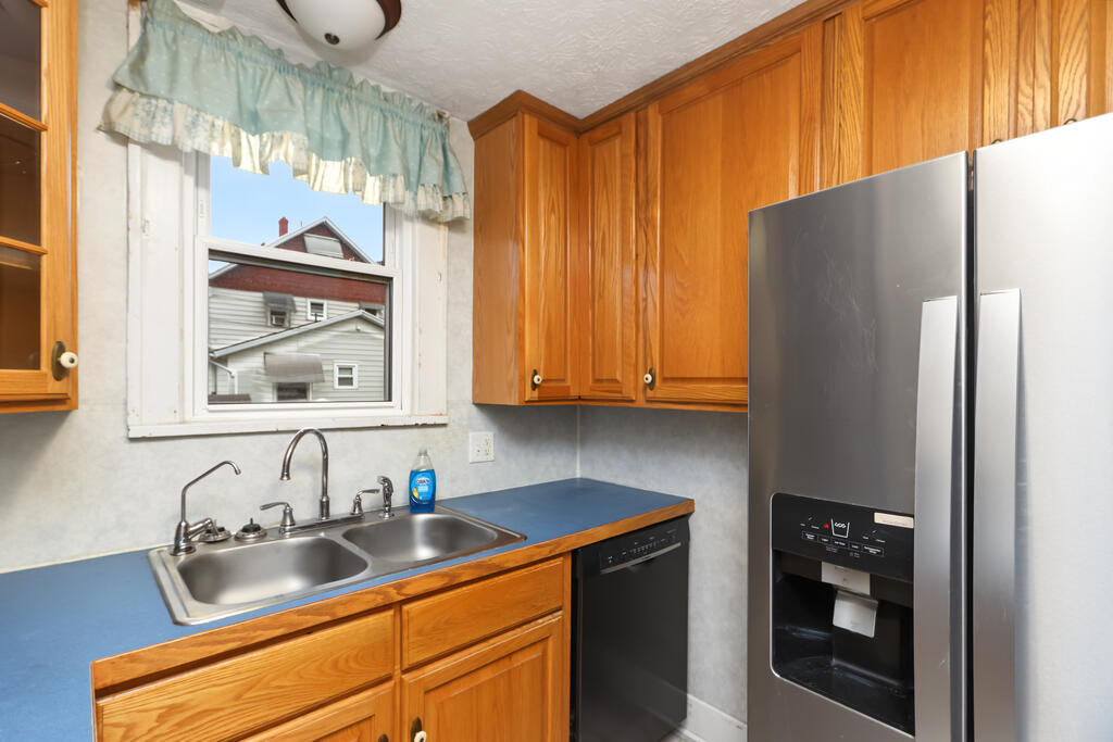 170 Westwood Avenue, Mansfield, Ohio 44906, 3 Bedrooms Bedrooms, ,1 BathroomBathrooms,Residential,For Sale,Westwood Avenue,20100911 170 Westwood Avenue, Mansfield, Ohio 44906, 3 Bedrooms Bedrooms, ,1 BathroomBathrooms,Residential,For Sale,Westwood Avenue,20100911