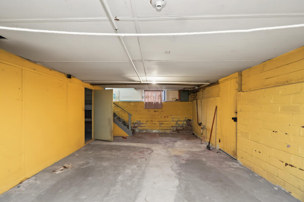 170 Westwood Avenue, Mansfield, Ohio 44906, 3 Bedrooms Bedrooms, ,1 BathroomBathrooms,Residential,For Sale,Westwood Avenue,20100911 170 Westwood Avenue, Mansfield, Ohio 44906, 3 Bedrooms Bedrooms, ,1 BathroomBathrooms,Residential,For Sale,Westwood Avenue,20100911