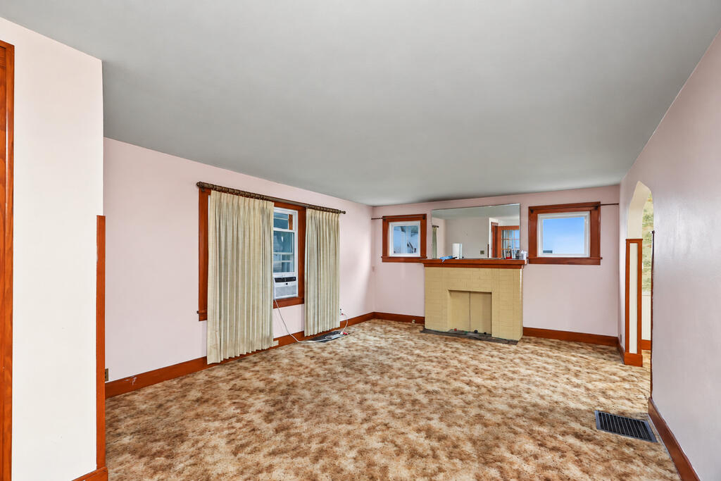 170 Westwood Avenue, Mansfield, Ohio 44906, 3 Bedrooms Bedrooms, ,1 BathroomBathrooms,Residential,For Sale,Westwood Avenue,20100911 170 Westwood Avenue, Mansfield, Ohio 44906, 3 Bedrooms Bedrooms, ,1 BathroomBathrooms,Residential,For Sale,Westwood Avenue,20100911