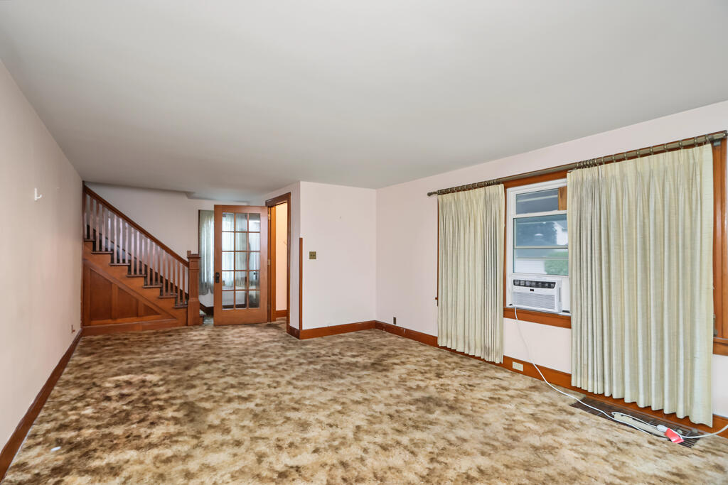 170 Westwood Avenue, Mansfield, Ohio 44906, 3 Bedrooms Bedrooms, ,1 BathroomBathrooms,Residential,For Sale,Westwood Avenue,20100911 170 Westwood Avenue, Mansfield, Ohio 44906, 3 Bedrooms Bedrooms, ,1 BathroomBathrooms,Residential,For Sale,Westwood Avenue,20100911
