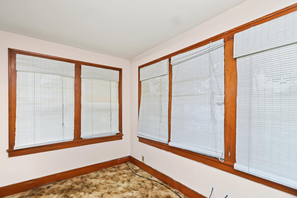170 Westwood Avenue, Mansfield, Ohio 44906, 3 Bedrooms Bedrooms, ,1 BathroomBathrooms,Residential,For Sale,Westwood Avenue,20100911 170 Westwood Avenue, Mansfield, Ohio 44906, 3 Bedrooms Bedrooms, ,1 BathroomBathrooms,Residential,For Sale,Westwood Avenue,20100911