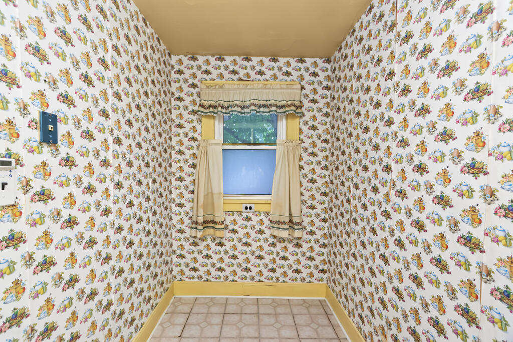 170 Westwood Avenue, Mansfield, Ohio 44906, 3 Bedrooms Bedrooms, ,1 BathroomBathrooms,Residential,For Sale,Westwood Avenue,20100911 170 Westwood Avenue, Mansfield, Ohio 44906, 3 Bedrooms Bedrooms, ,1 BathroomBathrooms,Residential,For Sale,Westwood Avenue,20100911
