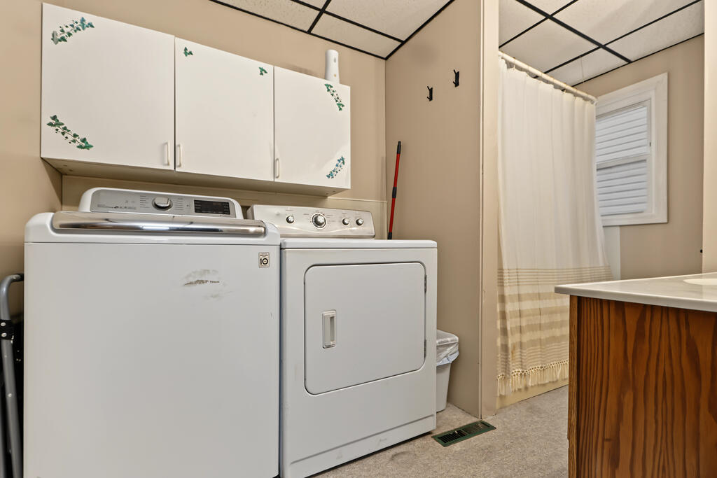 337 Pomerene Road, Mansfield, Ohio 44906, 3 Bedroom Bedrooms, 0 ,2 BathroomBathrooms,Residential,For Sale,Pomerene Road,0,20100919