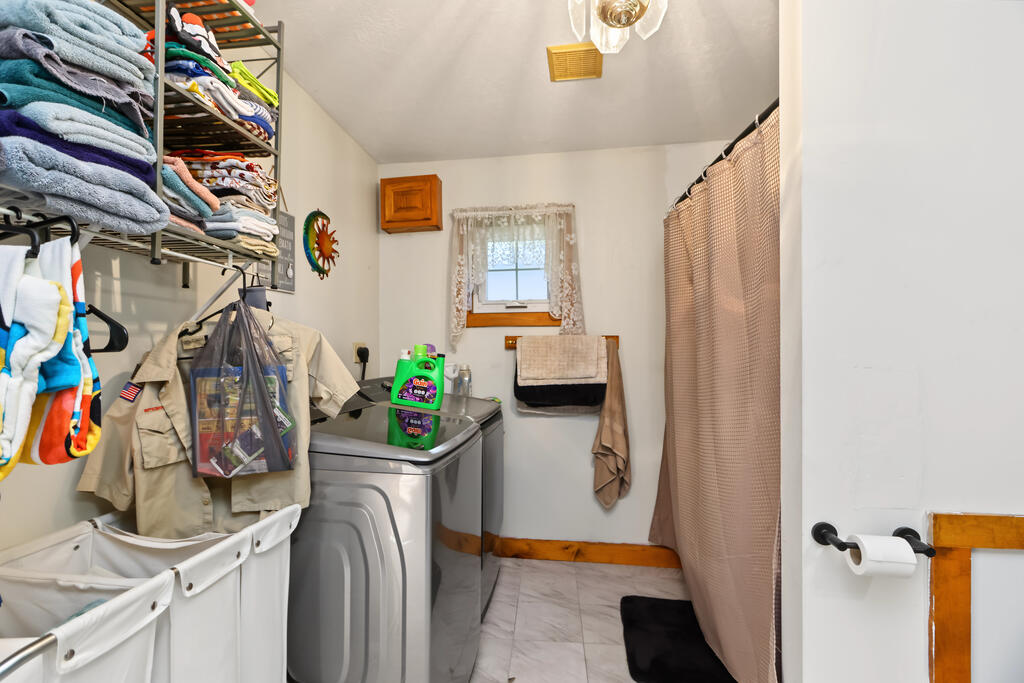 1976 Farmdale Road, Mansfield, Ohio 44905, 4 Bedroom Bedrooms, 0 ,2 BathroomBathrooms,Residential,For Sale,Farmdale Road,0,20100947 1976 Farmdale Road, Mansfield, Ohio 44905, 4 Bedroom Bedrooms, 0 ,2 BathroomBathrooms,Residential,For Sale,Farmdale Road,0,20100947