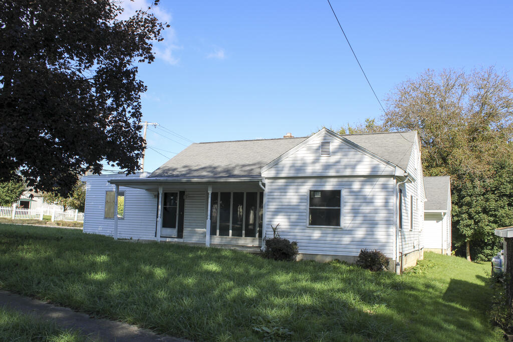 17 Hollister Street, Monroeville, Ohio 44847, 3 Bedroom Bedrooms, 0 ,1 BathroomBathrooms,Residential,For Sale,Hollister Street,0,20100956 17 Hollister Street, Monroeville, Ohio 44847, 3 Bedroom Bedrooms, 0 ,1 BathroomBathrooms,Residential,For Sale,Hollister Street,0,20100956
