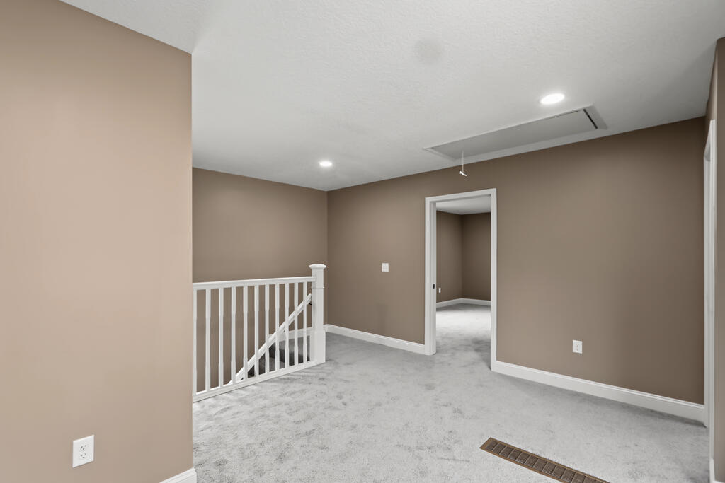 1142 Farifax Avenue, Mansfield, Ohio 44906, 4 Bedrooms Bedrooms, ,2 BathroomsBathrooms,Residential,For Sale,Farifax Avenue,20100962 1142 Farifax Avenue, Mansfield, Ohio 44906, 4 Bedrooms Bedrooms, ,2 BathroomsBathrooms,Residential,For Sale,Farifax Avenue,20100962
