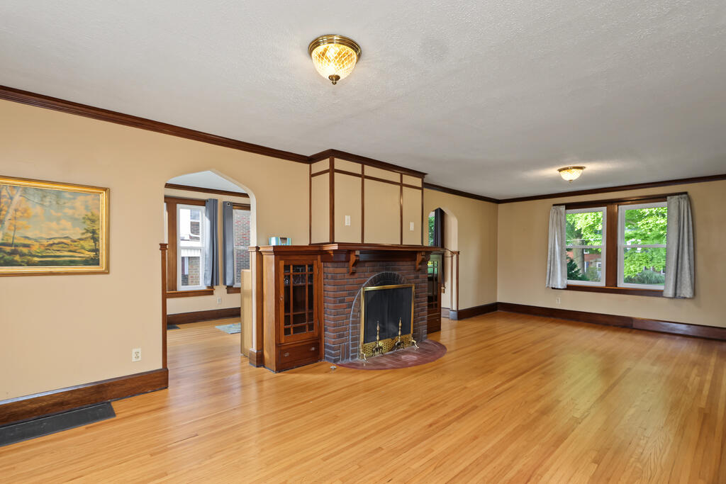 605 Scholl Road, Mansfield, Ohio 44907, 4 Bedrooms Bedrooms, ,1 BathroomBathrooms,Residential,For Sale,Scholl Road,20100964 605 Scholl Road, Mansfield, Ohio 44907, 4 Bedrooms Bedrooms, ,1 BathroomBathrooms,Residential,For Sale,Scholl Road,20100964