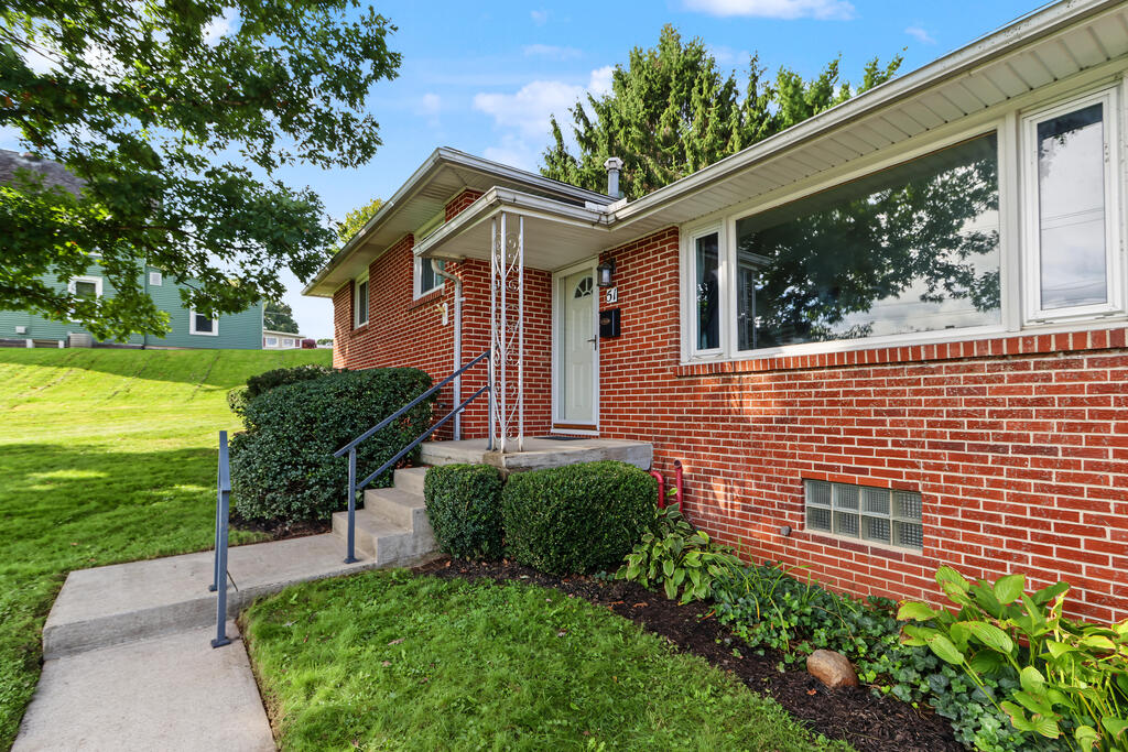 51 Plymouth Street, Lexington, Ohio 44904, 4 Bedroom Bedrooms, 0 ,2 BathroomBathrooms,Residential,For Sale,Plymouth Street,0,20100981 51 Plymouth Street, Lexington, Ohio 44904, 4 Bedroom Bedrooms, 0 ,2 BathroomBathrooms,Residential,For Sale,Plymouth Street,0,20100981