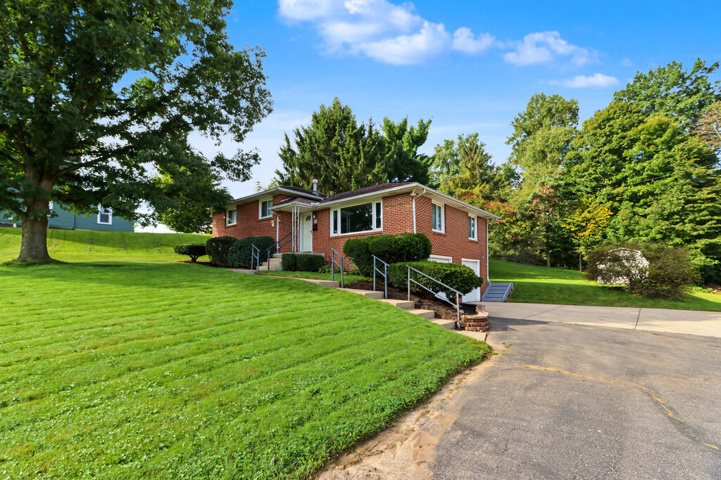 51 Plymouth Street, Lexington, Ohio 44904, 4 Bedroom Bedrooms, 0 ,2 BathroomBathrooms,Residential,For Sale,Plymouth Street,0,20100981 51 Plymouth Street, Lexington, Ohio 44904, 4 Bedroom Bedrooms, 0 ,2 BathroomBathrooms,Residential,For Sale,Plymouth Street,0,20100981