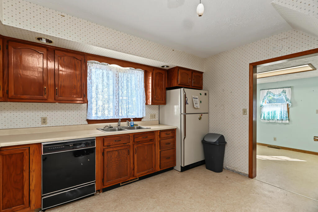 47 Sharon Street, Shelby, Ohio 44875, 2 Bedroom Bedrooms, 0 ,1 BathroomBathrooms,Residential,For Sale,Sharon Street,0,20100993 47 Sharon Street, Shelby, Ohio 44875, 2 Bedroom Bedrooms, 0 ,1 BathroomBathrooms,Residential,For Sale,Sharon Street,0,20100993