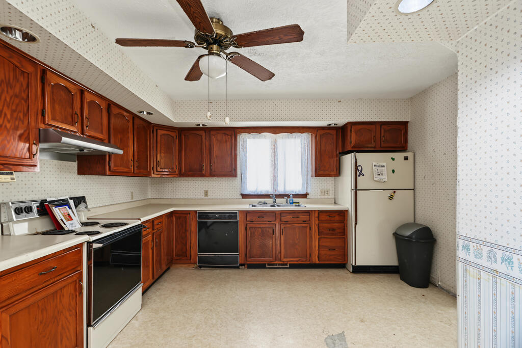 47 Sharon Street, Shelby, Ohio 44875, 2 Bedroom Bedrooms, 0 ,1 BathroomBathrooms,Residential,For Sale,Sharon Street,0,20100993 47 Sharon Street, Shelby, Ohio 44875, 2 Bedroom Bedrooms, 0 ,1 BathroomBathrooms,Residential,For Sale,Sharon Street,0,20100993