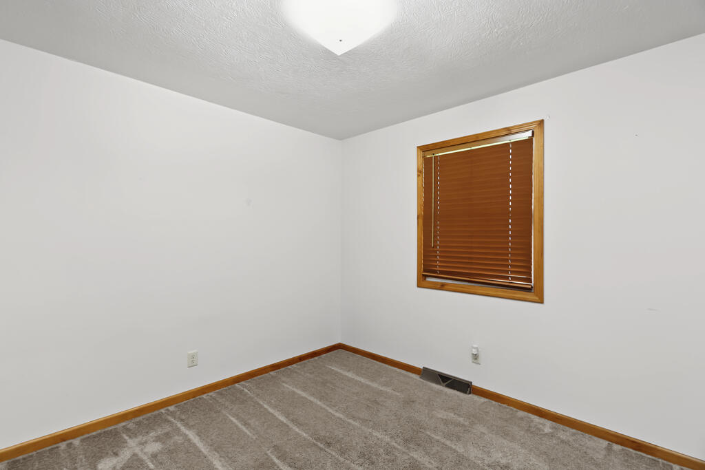 1065 Neil Circle South, Mansfield, Ohio 44903, 3 Bedroom Bedrooms, 0 ,1 BathroomBathrooms,Residential,For Sale,Neil Circle South,0,20100994 1065 Neil Circle South, Mansfield, Ohio 44903, 3 Bedroom Bedrooms, 0 ,1 BathroomBathrooms,Residential,For Sale,Neil Circle South,0,20100994