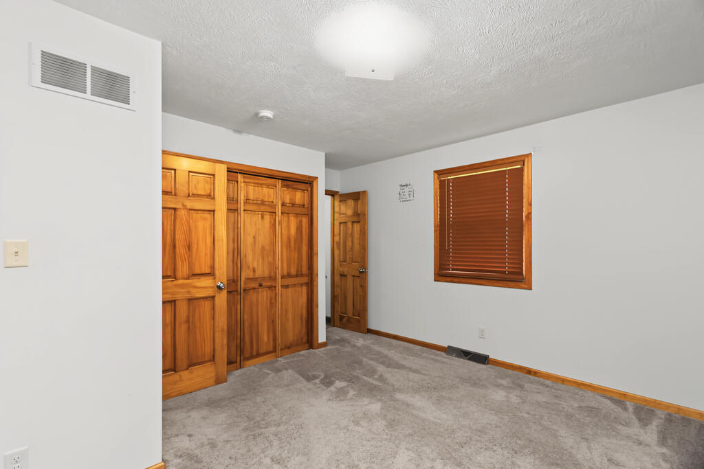 1065 Neil Circle South, Mansfield, Ohio 44903, 3 Bedroom Bedrooms, 0 ,1 BathroomBathrooms,Residential,For Sale,Neil Circle South,0,20100994 1065 Neil Circle South, Mansfield, Ohio 44903, 3 Bedroom Bedrooms, 0 ,1 BathroomBathrooms,Residential,For Sale,Neil Circle South,0,20100994
