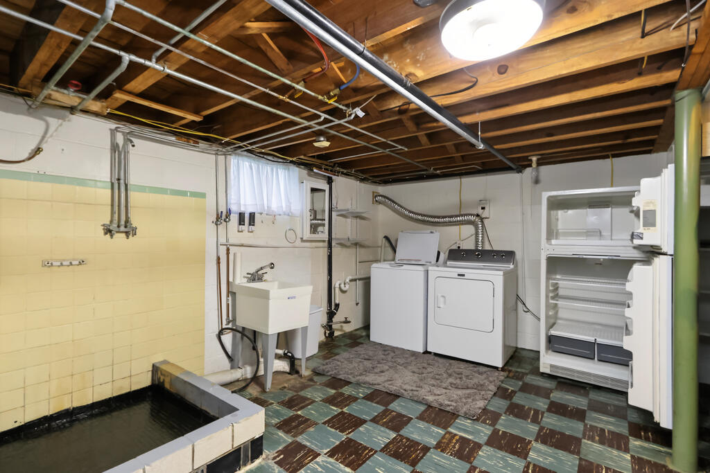 662 Courtright Boulevard, Mansfield, Ohio 44907, 3 Bedroom Bedrooms, 0 ,1 BathroomBathrooms,Residential,For Sale,Courtright Boulevard,0,20101030 662 Courtright Boulevard, Mansfield, Ohio 44907, 3 Bedroom Bedrooms, 0 ,1 BathroomBathrooms,Residential,For Sale,Courtright Boulevard,0,20101030