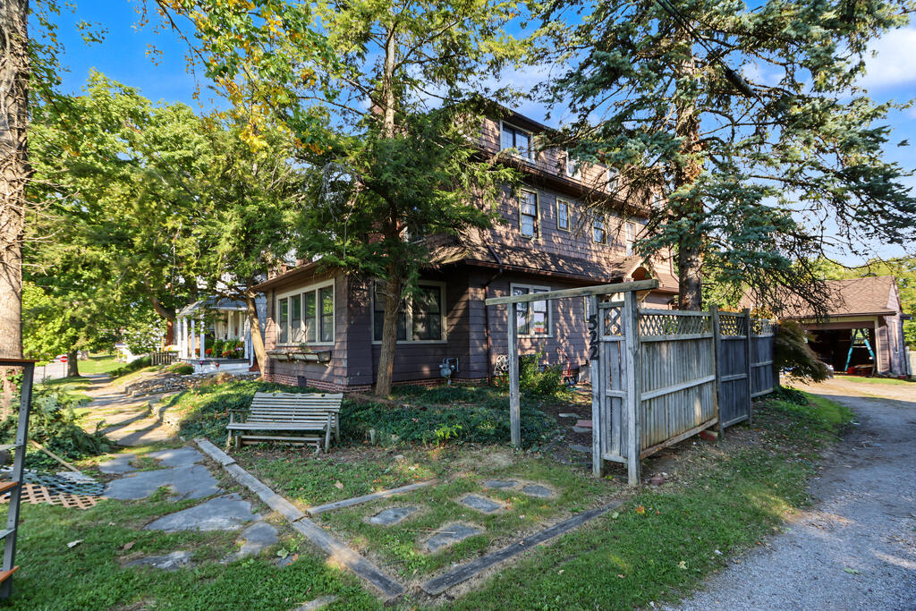 522 West Walnut Street, Ashland, Ohio 44805, 6 Bedroom Bedrooms, 0 ,2 BathroomBathrooms,Residential,For Sale,West Walnut Street,0,20101101 522 West Walnut Street, Ashland, Ohio 44805, 6 Bedroom Bedrooms, 0 ,2 BathroomBathrooms,Residential,For Sale,West Walnut Street,0,20101101
