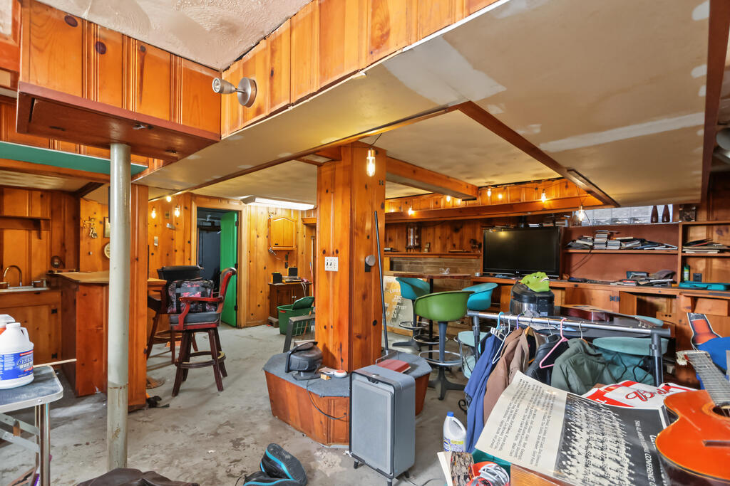 522 West Walnut Street, Ashland, Ohio 44805, 6 Bedroom Bedrooms, 0 ,2 BathroomBathrooms,Residential,For Sale,West Walnut Street,0,20101101 522 West Walnut Street, Ashland, Ohio 44805, 6 Bedroom Bedrooms, 0 ,2 BathroomBathrooms,Residential,For Sale,West Walnut Street,0,20101101