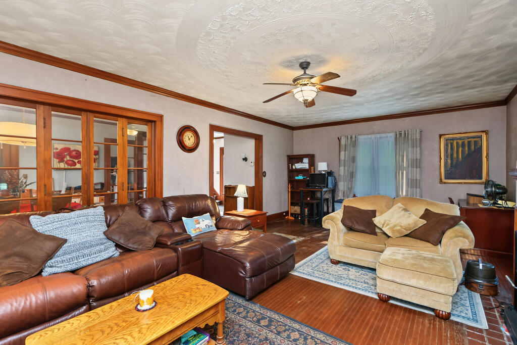 522 West Walnut Street, Ashland, Ohio 44805, 6 Bedroom Bedrooms, 0 ,2 BathroomBathrooms,Residential,For Sale,West Walnut Street,0,20101101 522 West Walnut Street, Ashland, Ohio 44805, 6 Bedroom Bedrooms, 0 ,2 BathroomBathrooms,Residential,For Sale,West Walnut Street,0,20101101