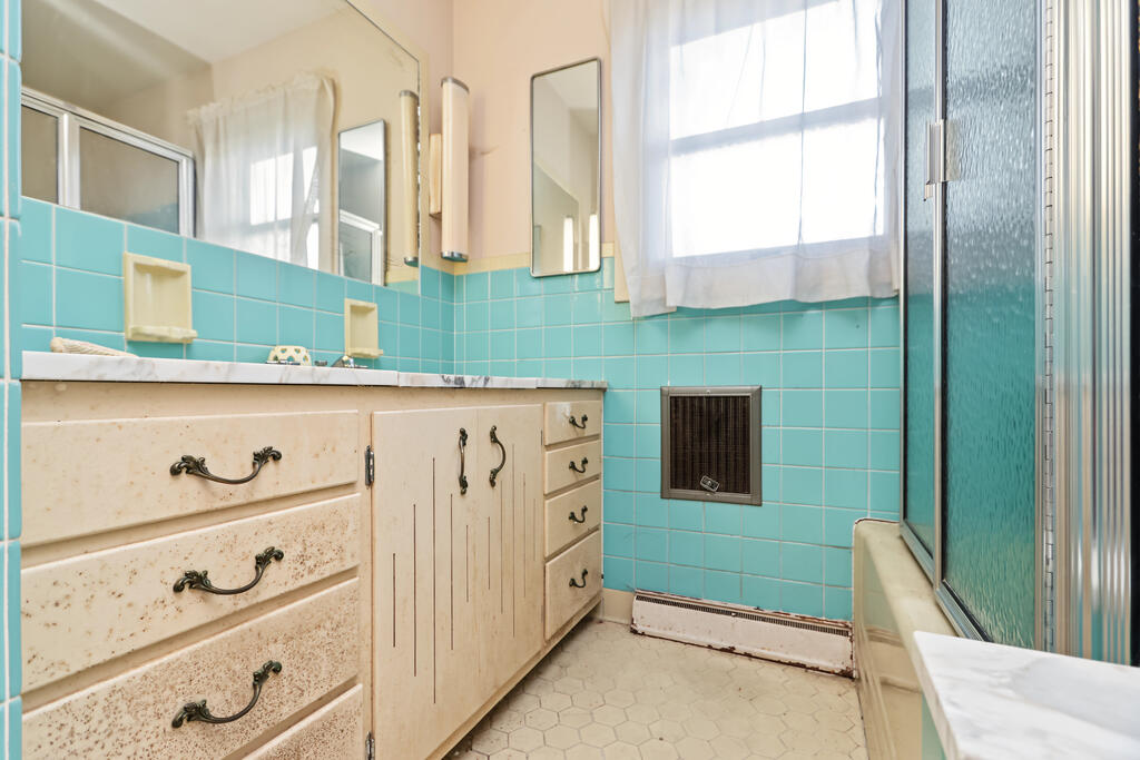 532 Gadfield Road, Mansfield, Ohio 44903, 5 Bedroom Bedrooms, 0 ,3 BathroomBathrooms,Residential,For Sale,Gadfield Road,0,20101111 532 Gadfield Road, Mansfield, Ohio 44903, 5 Bedroom Bedrooms, 0 ,3 BathroomBathrooms,Residential,For Sale,Gadfield Road,0,20101111