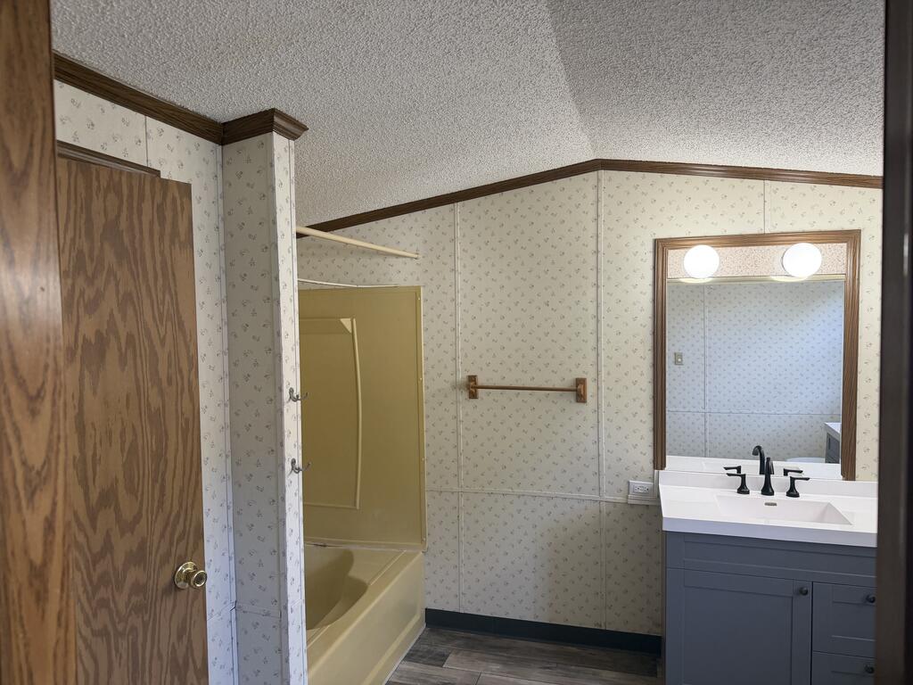 6 Ledgewood Road, Mansfield, Ohio 44905, 3 Bedroom Bedrooms, 0 ,2 BathroomBathrooms,Residential,For Sale,Ledgewood Road,0,20101120 6 Ledgewood Road, Mansfield, Ohio 44905, 3 Bedroom Bedrooms, 0 ,2 BathroomBathrooms,Residential,For Sale,Ledgewood Road,0,20101120