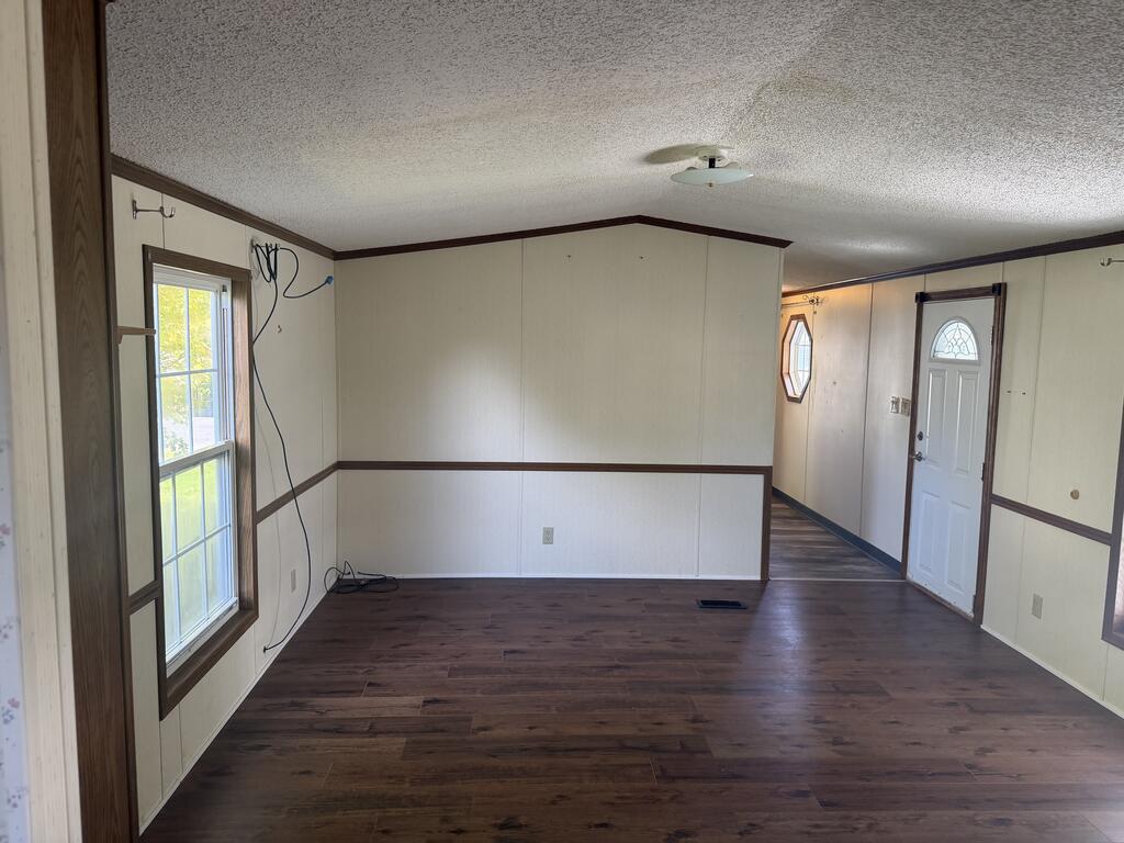 6 Ledgewood Road, Mansfield, Ohio 44905, 3 Bedroom Bedrooms, 0 ,2 BathroomBathrooms,Residential,For Sale,Ledgewood Road,0,20101120 6 Ledgewood Road, Mansfield, Ohio 44905, 3 Bedroom Bedrooms, 0 ,2 BathroomBathrooms,Residential,For Sale,Ledgewood Road,0,20101120