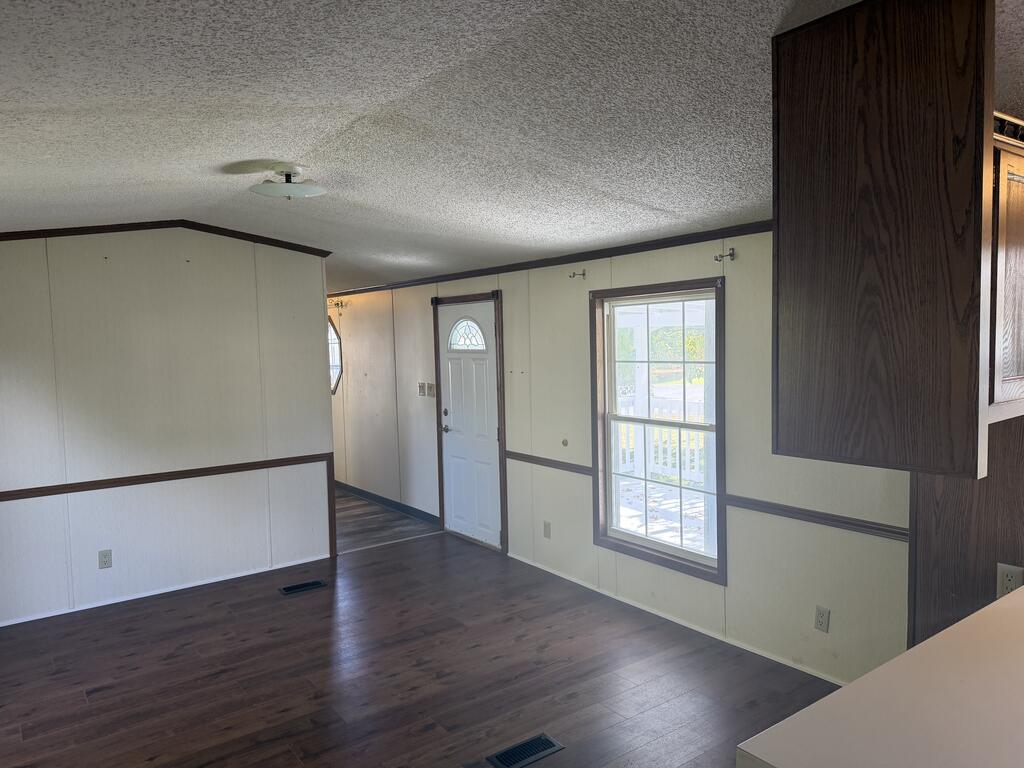 6 Ledgewood Road, Mansfield, Ohio 44905, 3 Bedroom Bedrooms, 0 ,2 BathroomBathrooms,Residential,For Sale,Ledgewood Road,0,20101120 6 Ledgewood Road, Mansfield, Ohio 44905, 3 Bedroom Bedrooms, 0 ,2 BathroomBathrooms,Residential,For Sale,Ledgewood Road,0,20101120
