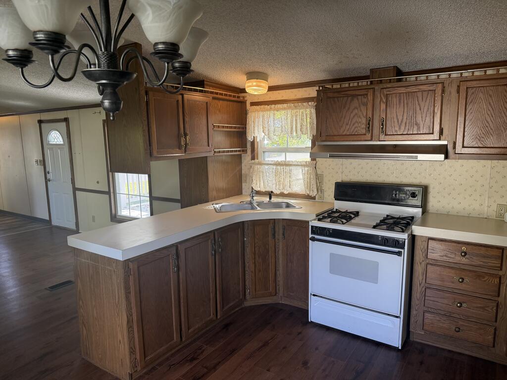 6 Ledgewood Road, Mansfield, Ohio 44905, 3 Bedroom Bedrooms, 0 ,2 BathroomBathrooms,Residential,For Sale,Ledgewood Road,0,20101120 6 Ledgewood Road, Mansfield, Ohio 44905, 3 Bedroom Bedrooms, 0 ,2 BathroomBathrooms,Residential,For Sale,Ledgewood Road,0,20101120