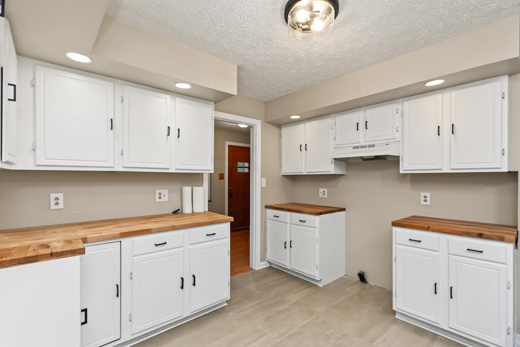 559 Portland Way S, Galion, Ohio 44833, 2 Bedroom Bedrooms, 0 ,2 BathroomBathrooms,Residential,For Sale,Portland Way S,0,20101138