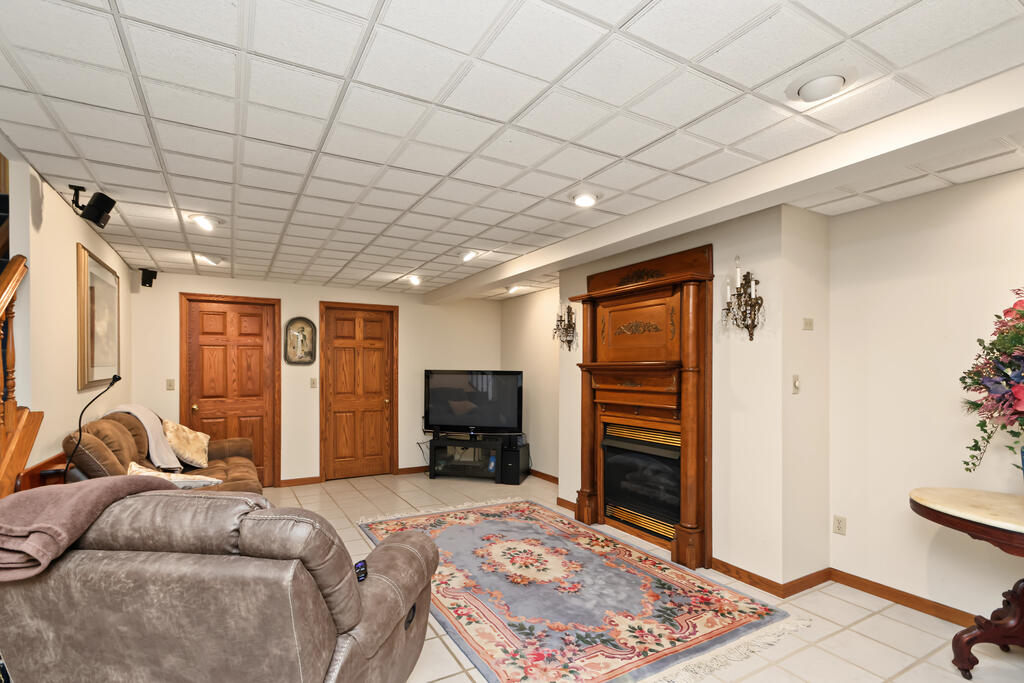 714 Poe Road, Bucyrus, Ohio 44820, 4 Bedroom Bedrooms, 0 ,2 BathroomBathrooms,Residential,For Sale,Poe Road,0,20101213 714 Poe Road, Bucyrus, Ohio 44820, 4 Bedroom Bedrooms, 0 ,2 BathroomBathrooms,Residential,For Sale,Poe Road,0,20101213