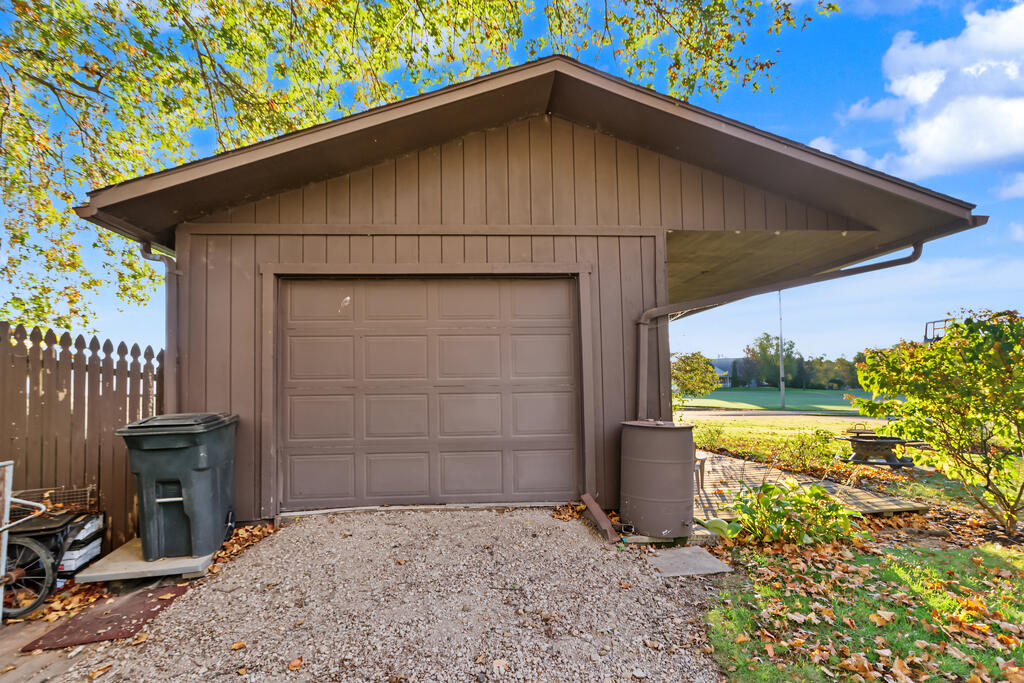 714 Poe Road, Bucyrus, Ohio 44820, 4 Bedroom Bedrooms, 0 ,2 BathroomBathrooms,Residential,For Sale,Poe Road,0,20101213 714 Poe Road, Bucyrus, Ohio 44820, 4 Bedroom Bedrooms, 0 ,2 BathroomBathrooms,Residential,For Sale,Poe Road,0,20101213
