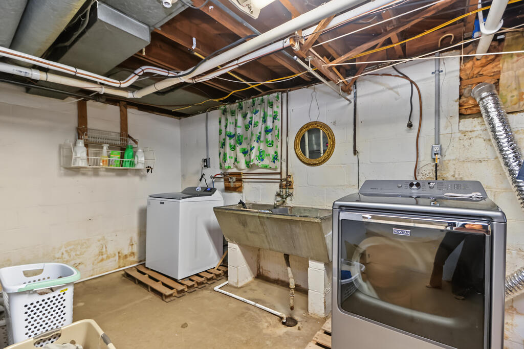536 Dyas Drive, Mansfield, Ohio 44905, 3 Bedroom Bedrooms, 0 ,2 BathroomBathrooms,Residential,For Sale,Dyas Drive,0,20101231 536 Dyas Drive, Mansfield, Ohio 44905, 3 Bedroom Bedrooms, 0 ,2 BathroomBathrooms,Residential,For Sale,Dyas Drive,0,20101231