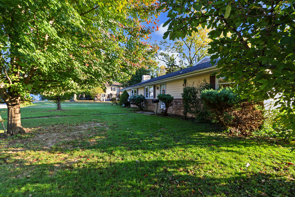 825 Ash Street, Galion, Ohio 44833, 5 Bedroom Bedrooms, 0 ,2 BathroomBathrooms,Residential,For Sale,Ash Street,0,20101266