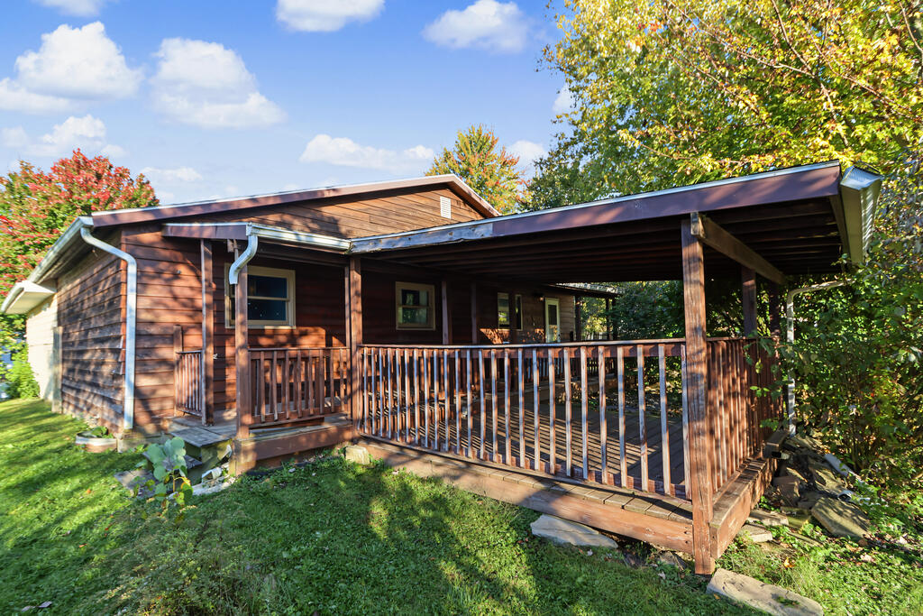 825 Ash Street, Galion, Ohio 44833, 5 Bedroom Bedrooms, 0 ,2 BathroomBathrooms,Residential,For Sale,Ash Street,0,20101266