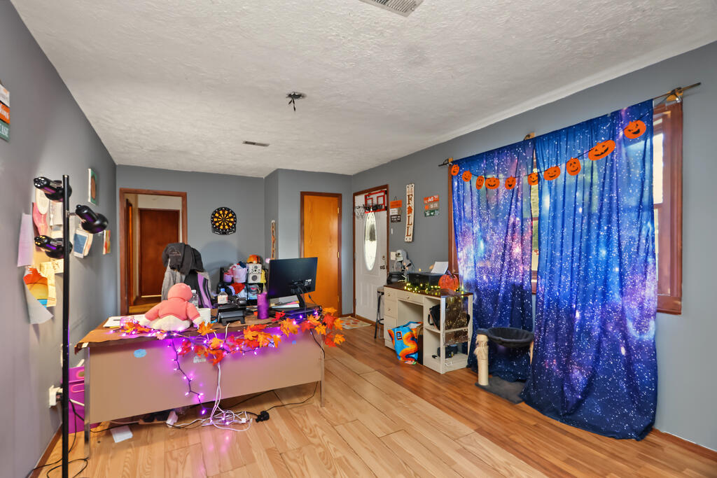 825 Ash Street, Galion, Ohio 44833, 5 Bedroom Bedrooms, 0 ,2 BathroomBathrooms,Residential,For Sale,Ash Street,0,20101266