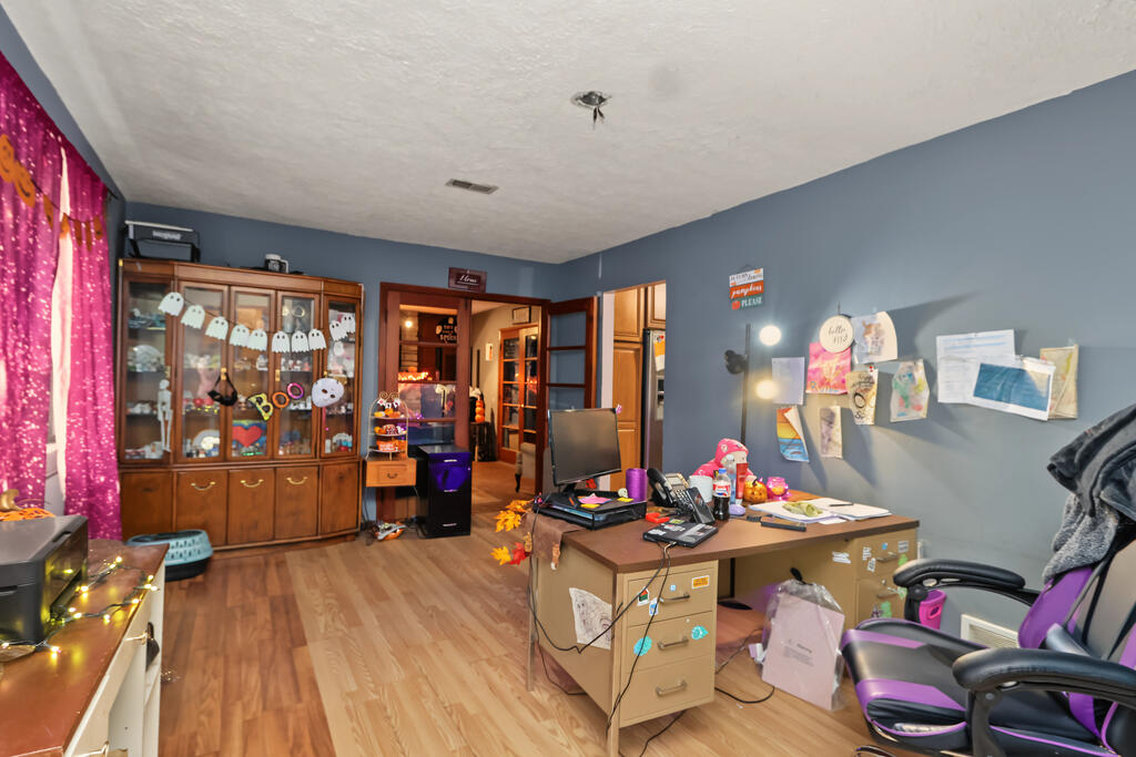 825 Ash Street, Galion, Ohio 44833, 5 Bedroom Bedrooms, 0 ,2 BathroomBathrooms,Residential,For Sale,Ash Street,0,20101266