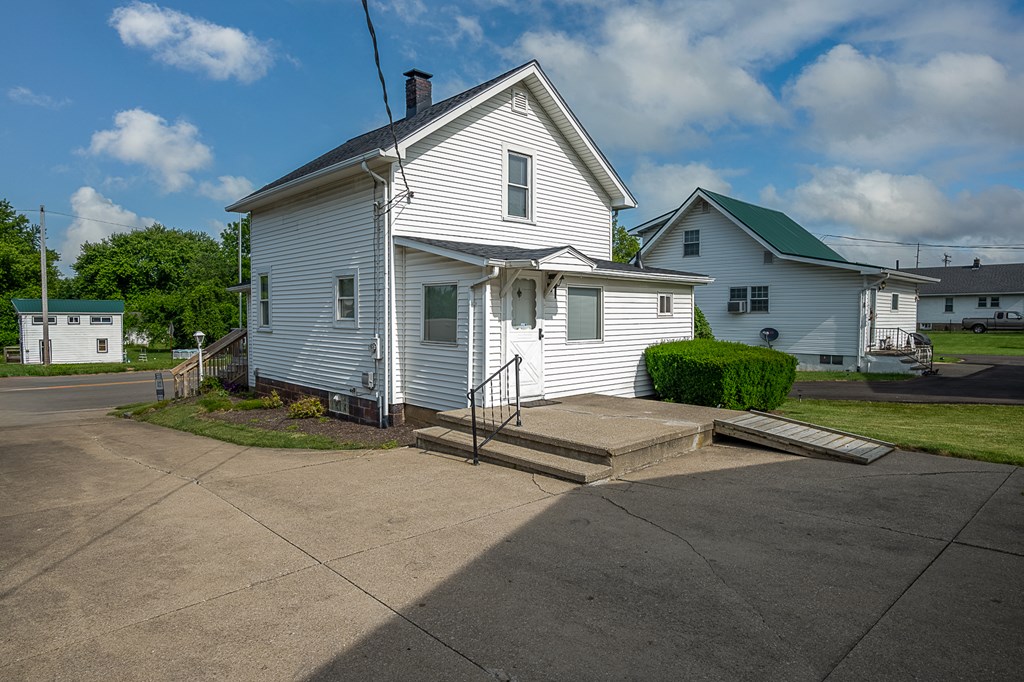 858 N Trimble Road, Mansfield, Ohio 44906, 2 Bedrooms Bedrooms, ,1 BathroomBathrooms,Residential,For Sale,Trimble Road,9060866