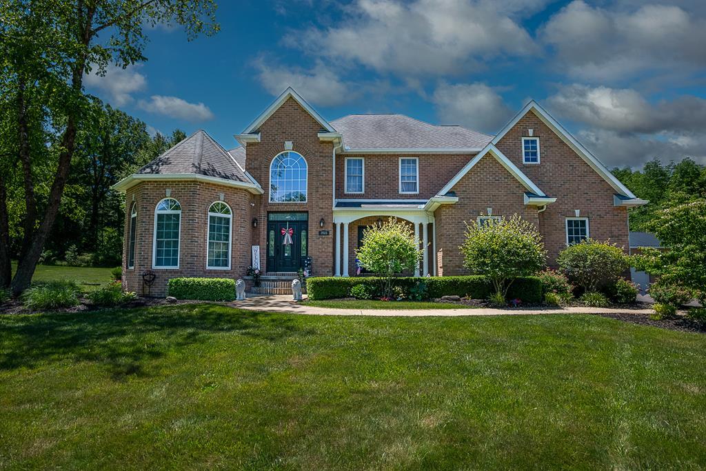 3935 Kings Pointe Dr, Mansfield, Ohio 44903, 5 Bedrooms Bedrooms, ,3 BathroomsBathrooms,Residential,For Sale,Kings Pointe Dr,9060933