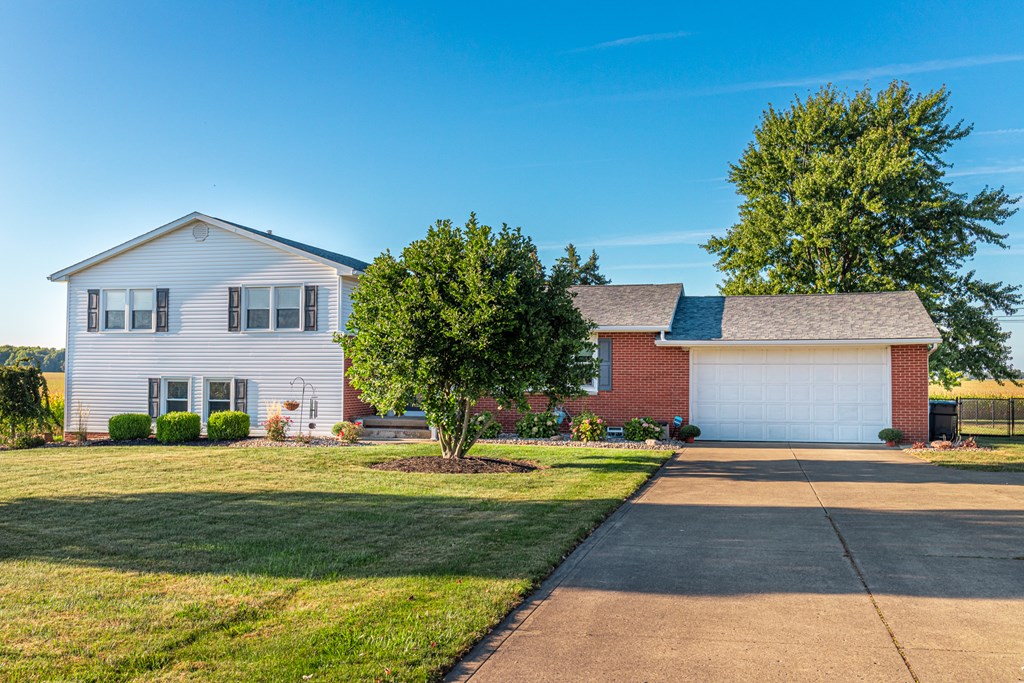 369 W Main St., Shelby, Ohio 44875, 3 Bedrooms Bedrooms, ,2 BathroomsBathrooms,Residential,For Sale,Main St.,9061856