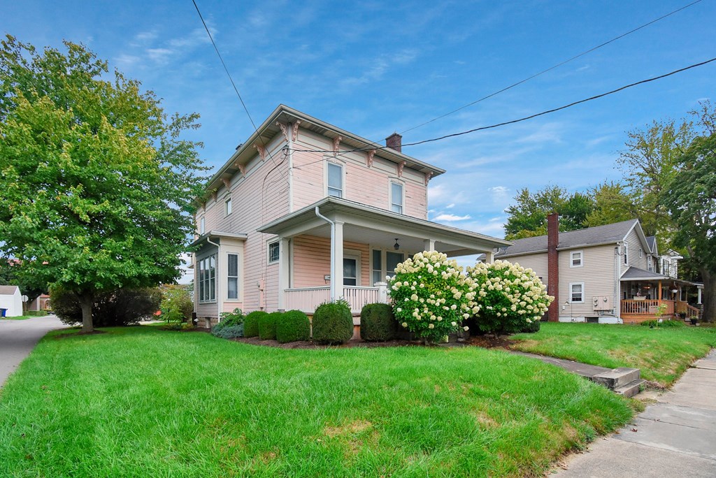 129 W Main Street, Shelby, Ohio 44875, 3 Bedrooms Bedrooms, ,2 BathroomsBathrooms,Residential,For Sale,Main Street,9064126