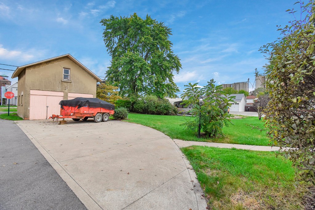 129 W Main Street, Shelby, Ohio 44875, 3 Bedrooms Bedrooms, ,2 BathroomsBathrooms,Residential,For Sale,Main Street,9064126