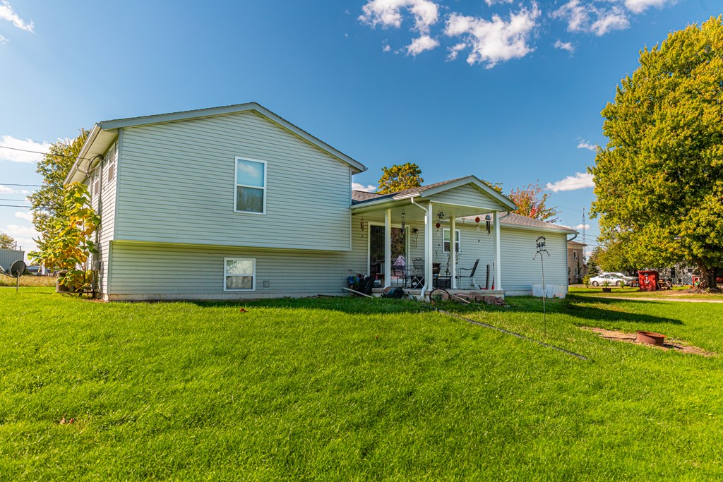 301 S Murray, Galion, Ohio 44833, 3 Bedrooms Bedrooms, ,2 BathroomsBathrooms,Residential,For Sale,Murray,9064187