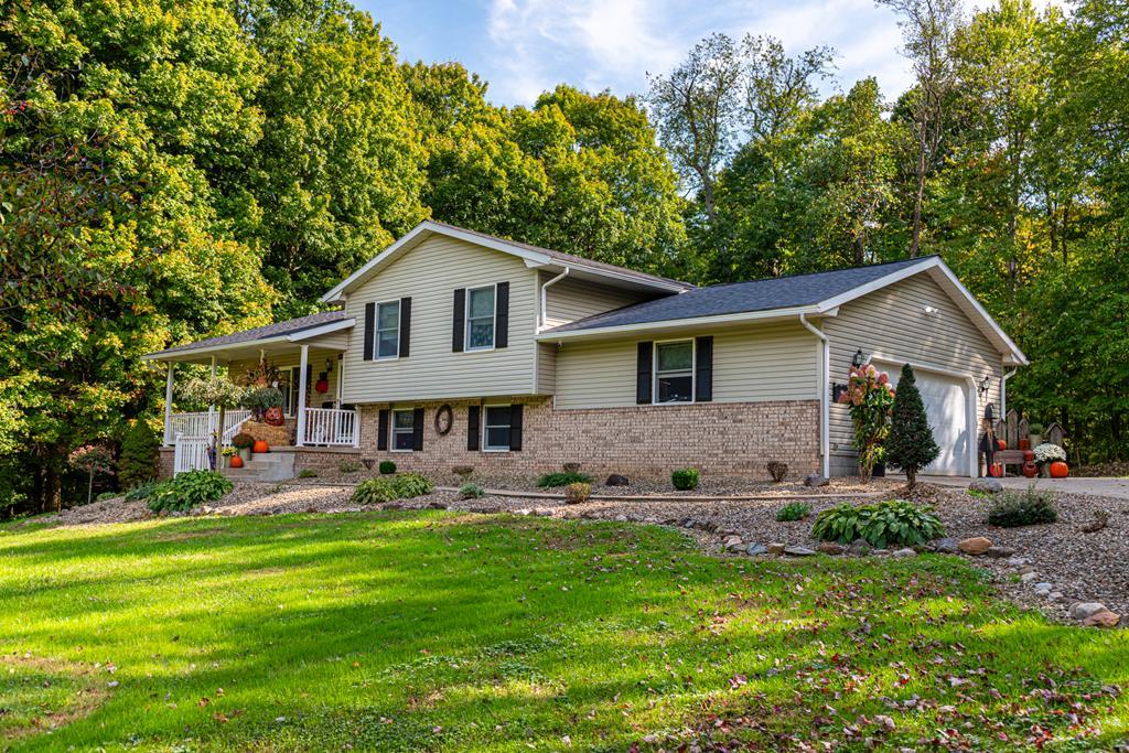 1303 Sweet Briar, Mansfield, Ohio 44903, 4 Bedrooms Bedrooms, ,2 BathroomsBathrooms,Residential,For Sale,Sweet Briar,9064238