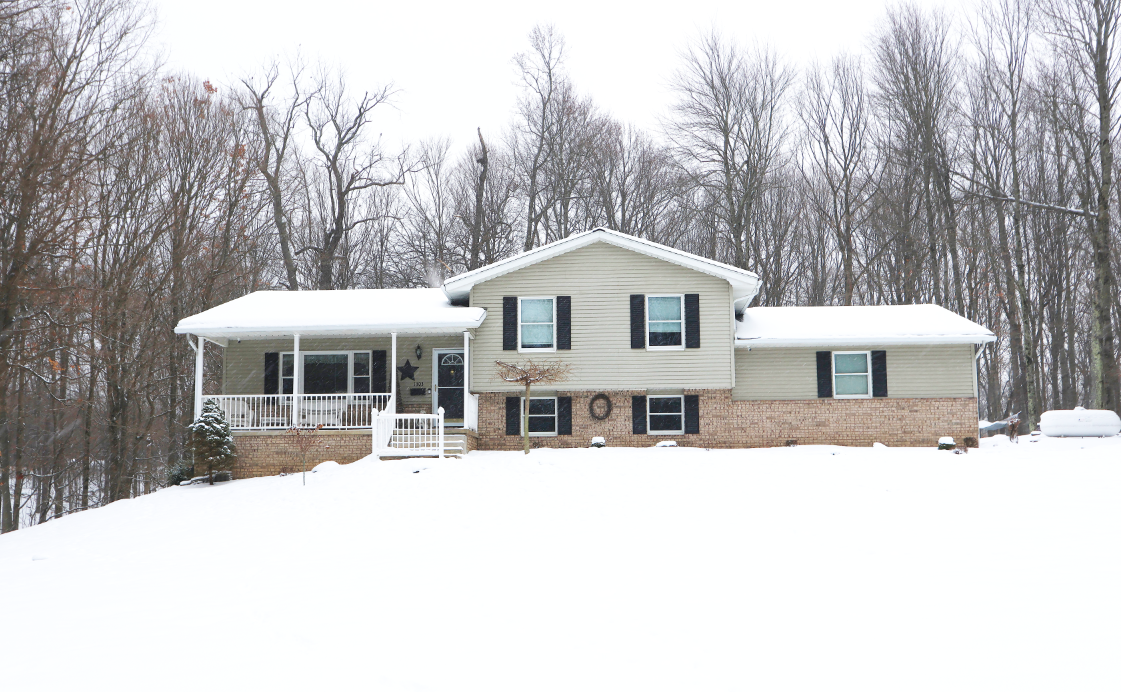 1303 Sweetbriar, Mansfield, Ohio 44903, 4 Bedrooms Bedrooms, ,2 BathroomsBathrooms,Residential,For Sale,Sweetbriar,9064238