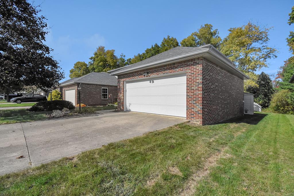 894 Greenfield Drive, Mansfield, Ohio 44904, 2 Bedrooms Bedrooms, ,2 BathroomsBathrooms,Residential,For Sale,Greenfield Drive,9064240