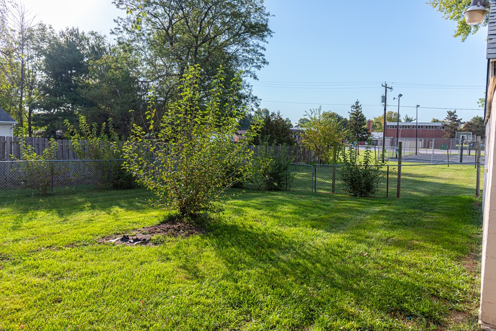 627 W Hobart Avenue, Findlay, Ohio 45840, 3 Bedrooms Bedrooms, ,1 BathroomBathrooms,Residential,For Sale,Hobart Avenue,9064343