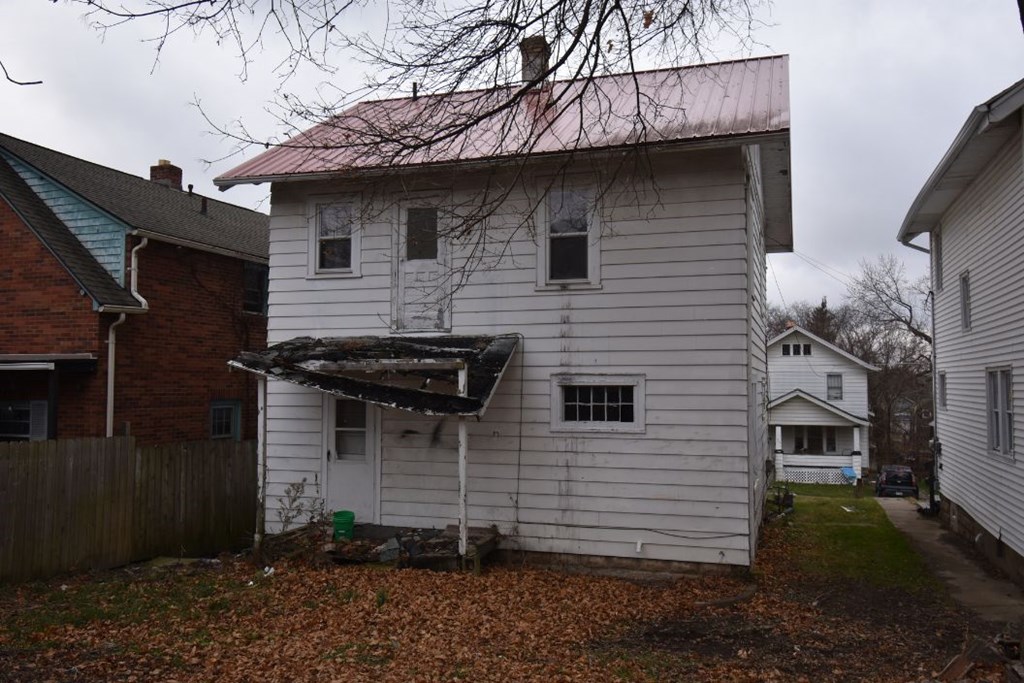 120 Rae Ave, Mansfield, Ohio 44903, 3 Bedrooms Bedrooms, ,1 BathroomBathrooms,Residential,For Sale,Rae Ave,9064383