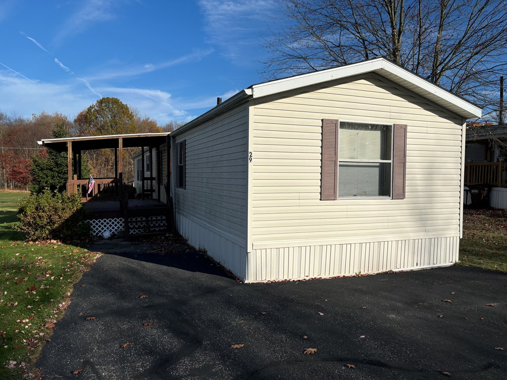 29 Ledgewood Dr., Mansfield, Ohio 44905, 3 Bedrooms Bedrooms, ,2 BathroomsBathrooms,Residential,For Sale,Ledgewood Dr.,9065487