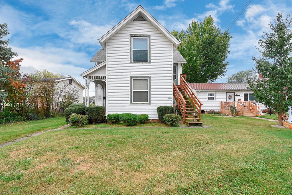 211 Plymouth Street, Bucyrus, Ohio 44820, 4 Bedrooms Bedrooms, ,Residential Income,For Sale,Plymouth Street,9065484