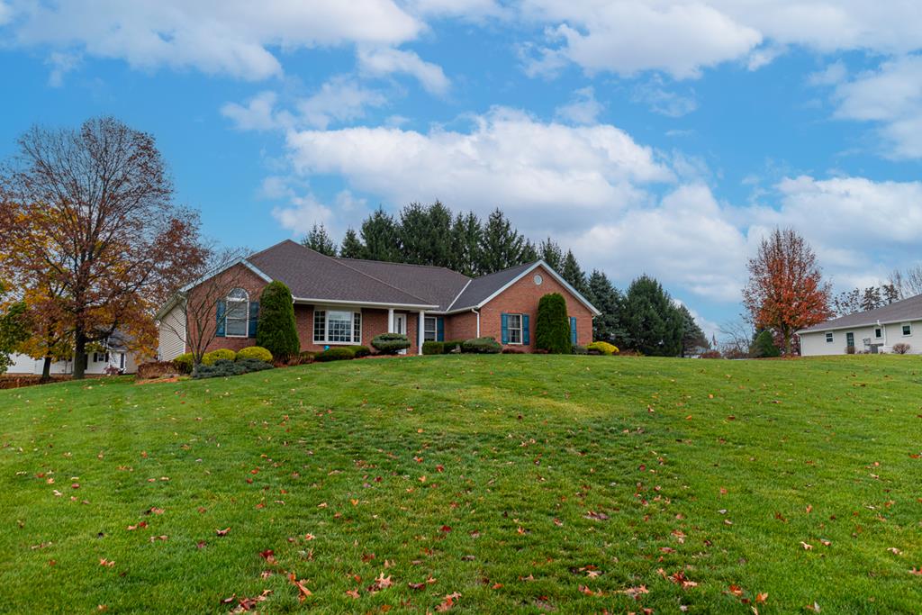 260 Stone Meadow Circle, Loudonville, Ohio 44842, 3 Bedrooms Bedrooms, ,3 BathroomsBathrooms,Residential,For Sale,Stone Meadow Circle,9065497