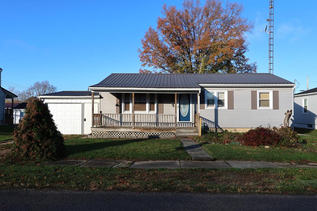 306 Emmet Street, Crestline, Ohio 44827, 2 Bedrooms Bedrooms, ,1 BathroomBathrooms,Residential,For Sale,Emmet Street,9065498