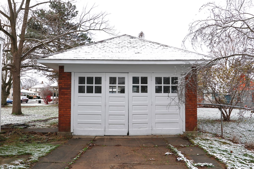 803 N -803 Rear, 803 1 / 2 N Sandusky Avenue, Bucyrus, Ohio 44820, 5 Bedrooms Bedrooms, ,Residential Income,For Sale,-803 Rear, 803 1 / 2 N Sandusky Avenue,9065577